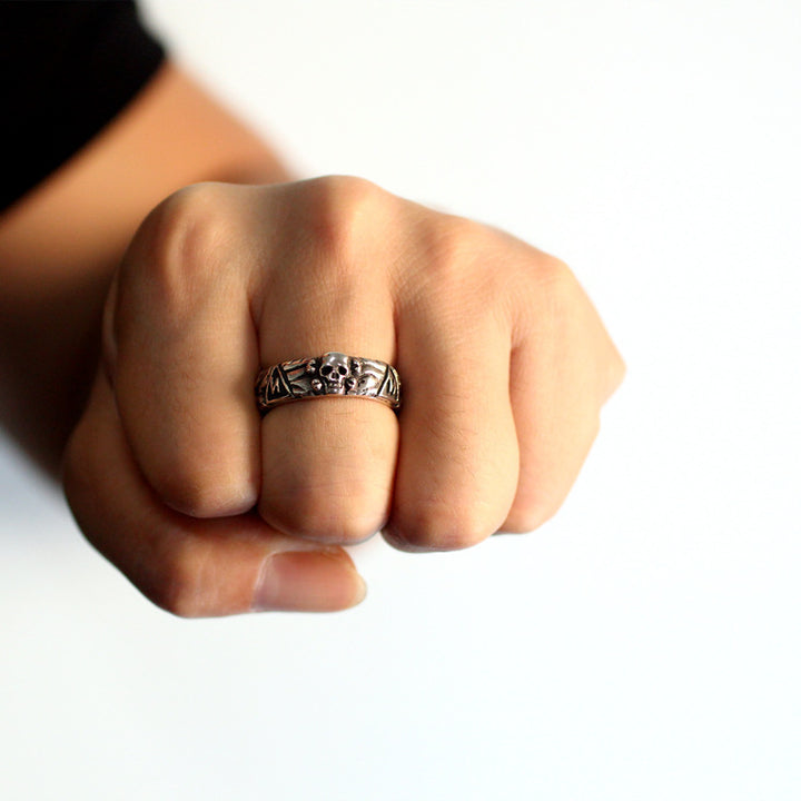 Mens Fashion Simple Sterling Silver Skull Ring.