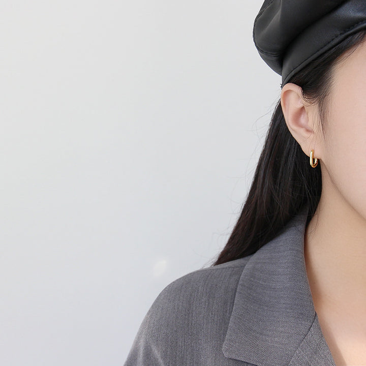 S925 sterling silver earrings with retro oval rings and circular ear buckles plated with gold and silver earrings