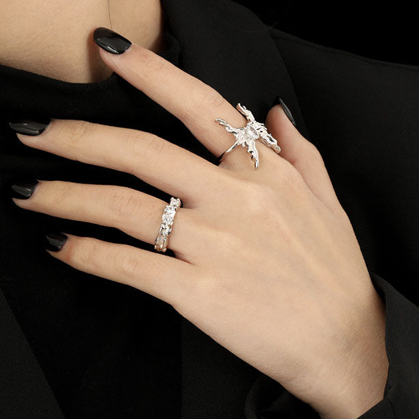 Lady Round Four Cubic Zirconia Irregular 925 Sterling Silver Adjustable Ring